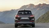 Das Heck des Borgward BX 7 mit einer doppelflutigen Auspuffanlage
