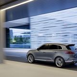 Die Kraftübertragung erfolgt durch ein Siebengang-Doppelkupplungsgetriebe