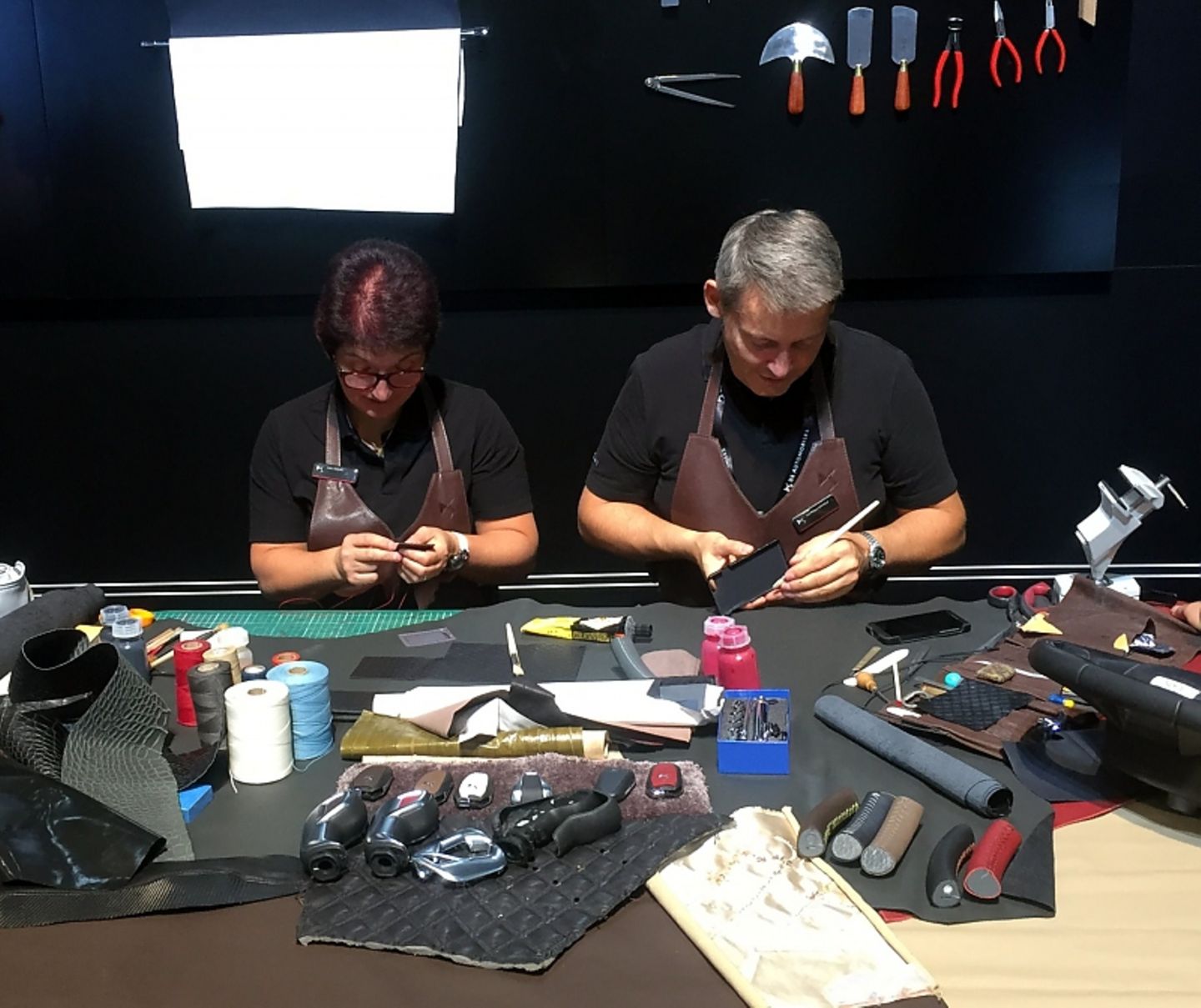 Handarbeit am IAA-Stand von Citroen / DS