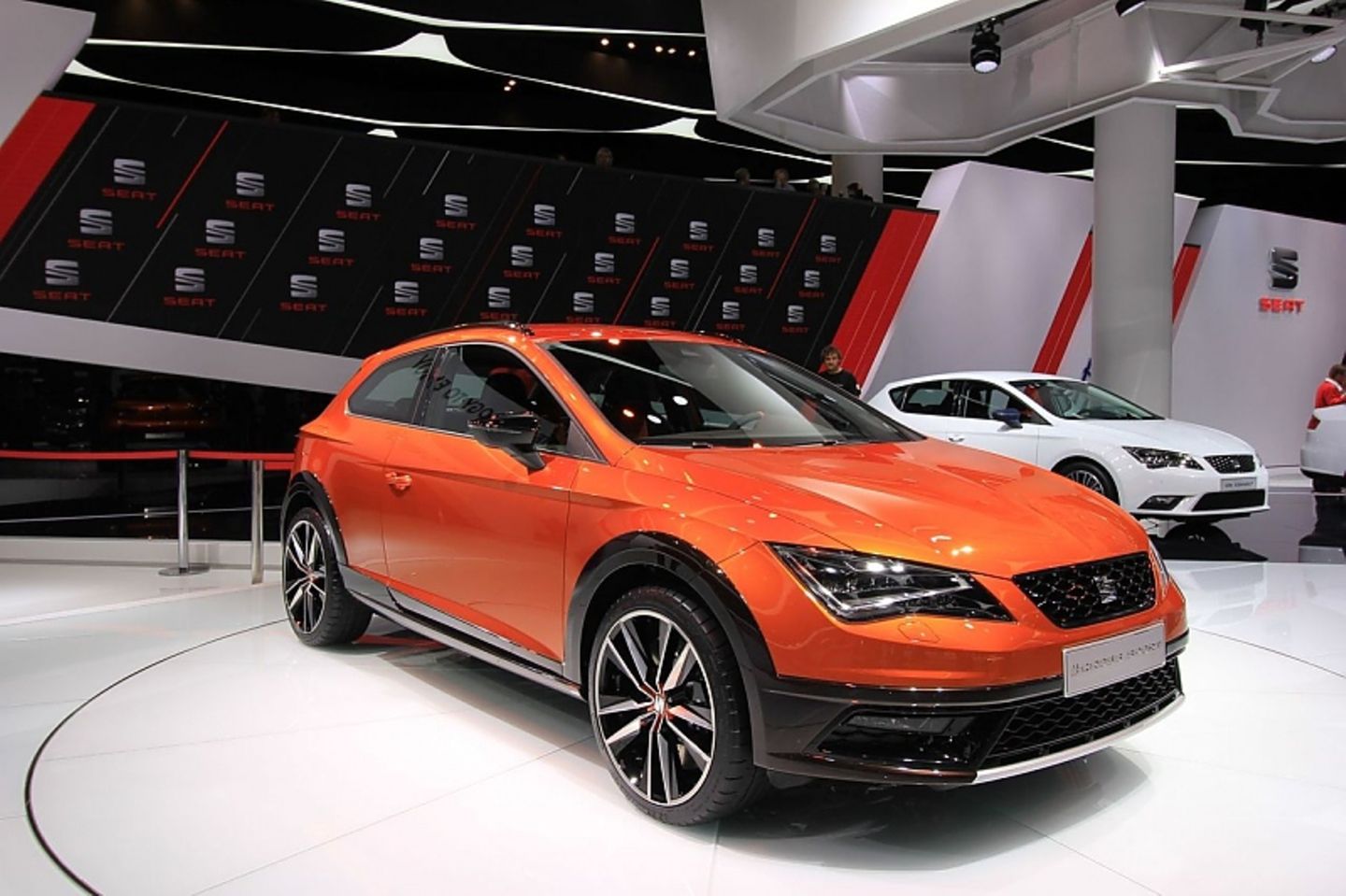 Seat Leon Cross Sport - aus die Spanier setzen auf Crossover Seat Leon Cross Sport - auch die Spanier setzen auf Crossover