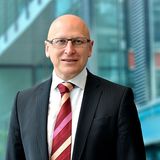 Thomas Schiller von Delloitte ist sich sicher, dass es durch die E-Mobilität eine natürliche Selektion geben wird