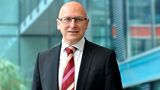 Thomas Schiller von Delloitte ist sich sicher, dass es durch die E-Mobilität eine natürliche Selektion geben wird