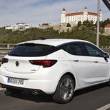 Opel Astra 1.4 Turbo - 4,37 Meter lang