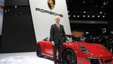 Porsche 911 Targa GTS und Porsche CEO Matthias Müller