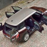 Fünf Klappen und viel dahinter: Beim Mini Clubman Cooper S sind die Platzverhältnisse im Innenraum deutlich gewachsen