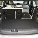 Der Kofferraum hat ein Volumen von Volumen von 360 bis 1.250 Litern