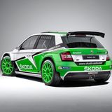 Ein mächtiger Heckspoiler erhöht den Anpressdruck