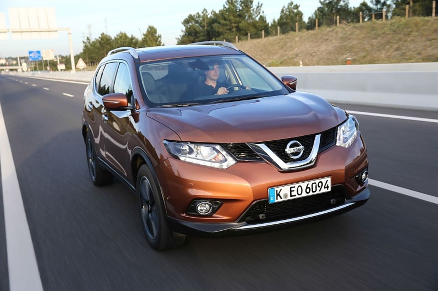 Der Nissan X Trail 1.6 DIG-T erreich die 100 km/h nach 9,7 Sekunden