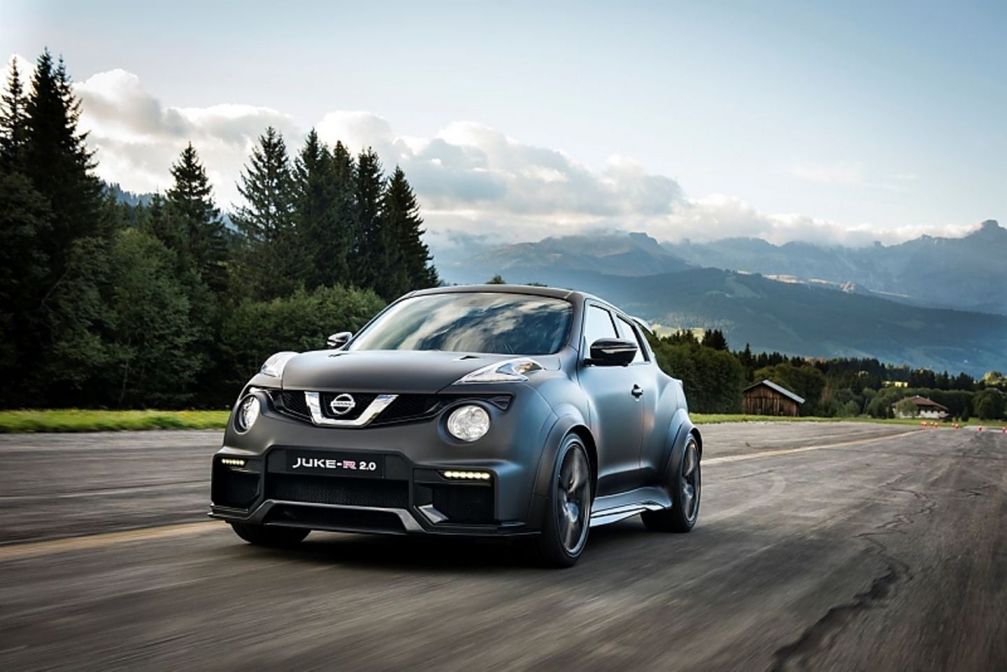 Der B-Turbo-V6 röchelt heiser