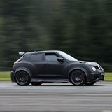 Der Nissan Juke-R 2.0 ist rund 4,20 Meter lang