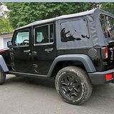 Das Soft-Top lässt sich mit wenigen Handgriffen nach hinten schieben.