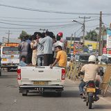 Als Massen-Personentransporter eignet er sich auch. Sicher ist das allerdings nicht.