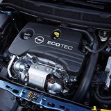 Opel Astra 1.0 - der Dreizylinder leistet 77 kW / 105 PS und 170 nm