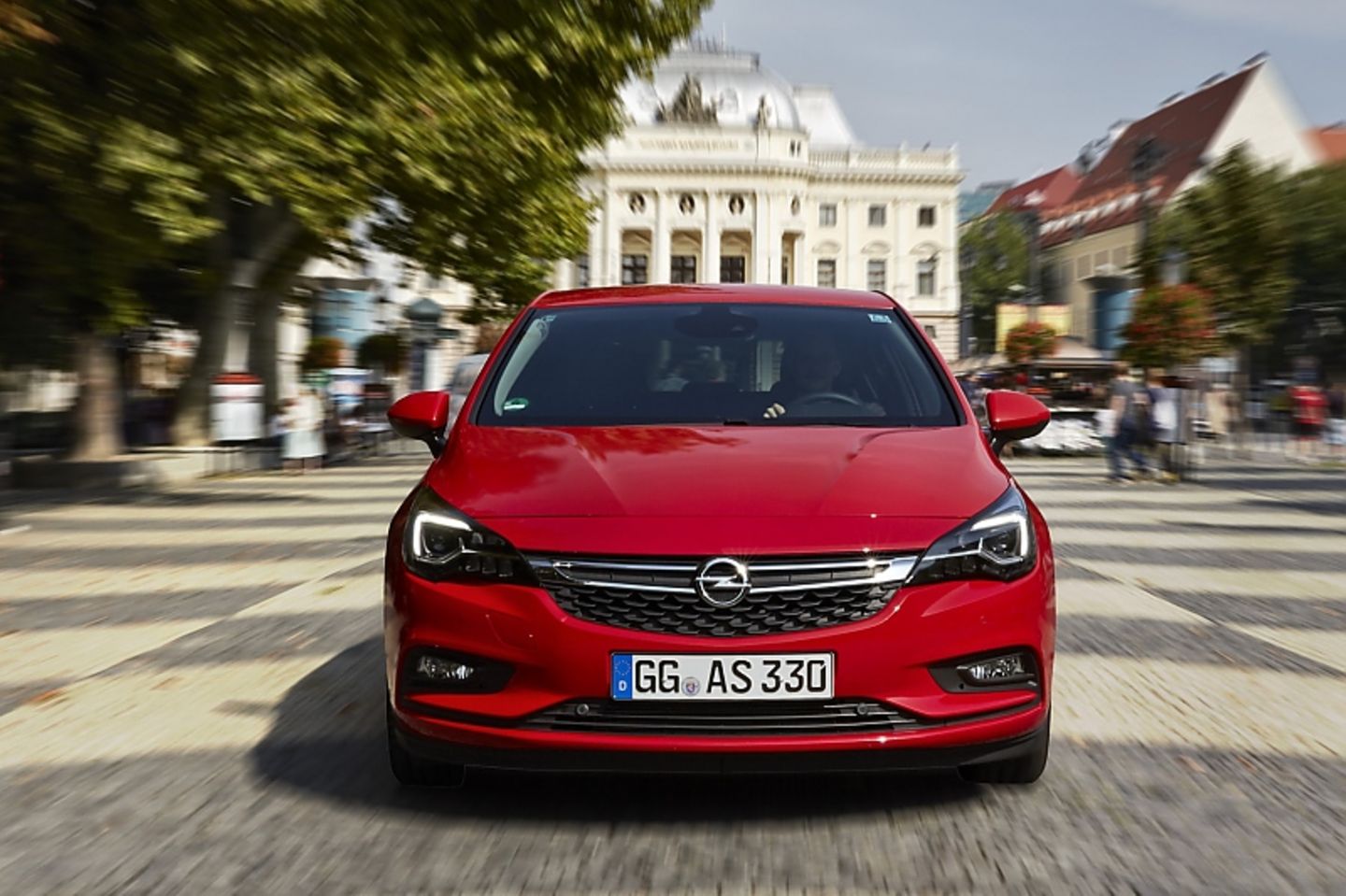 Opel Astra 1.0 - LED kostet 1.150 Euro extra
