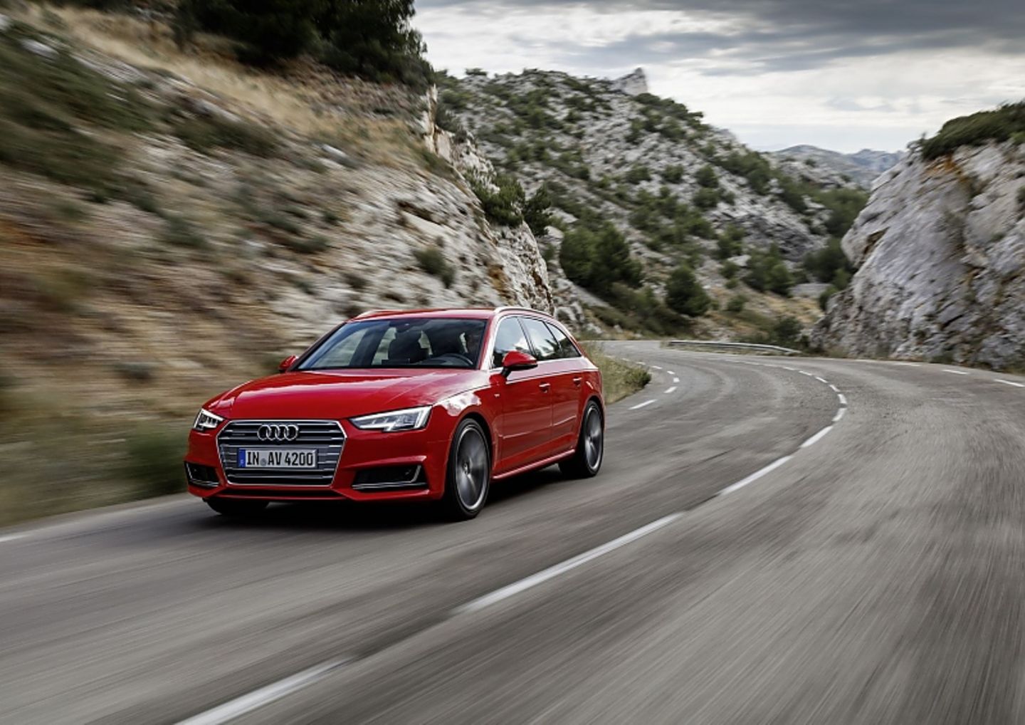272 PS ist der 3.0 TDI quattro stark.