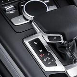 Eine Achtgang-Automatik sorgt für die Gangwechsel.