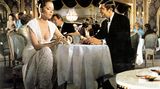 Platz 8    Unglaublich aber wahr: Diana Rigg darf sich als einziges Bond-Girl auf die Fahne schreiben, James Bond geehelicht zu haben. Als Teresa di Vicenzo heiratet sie in "Im Geheimdienst ihrer Majestät" den Geheimagenten. Dumm nur, dass sie anschließend ums Leben kommt.