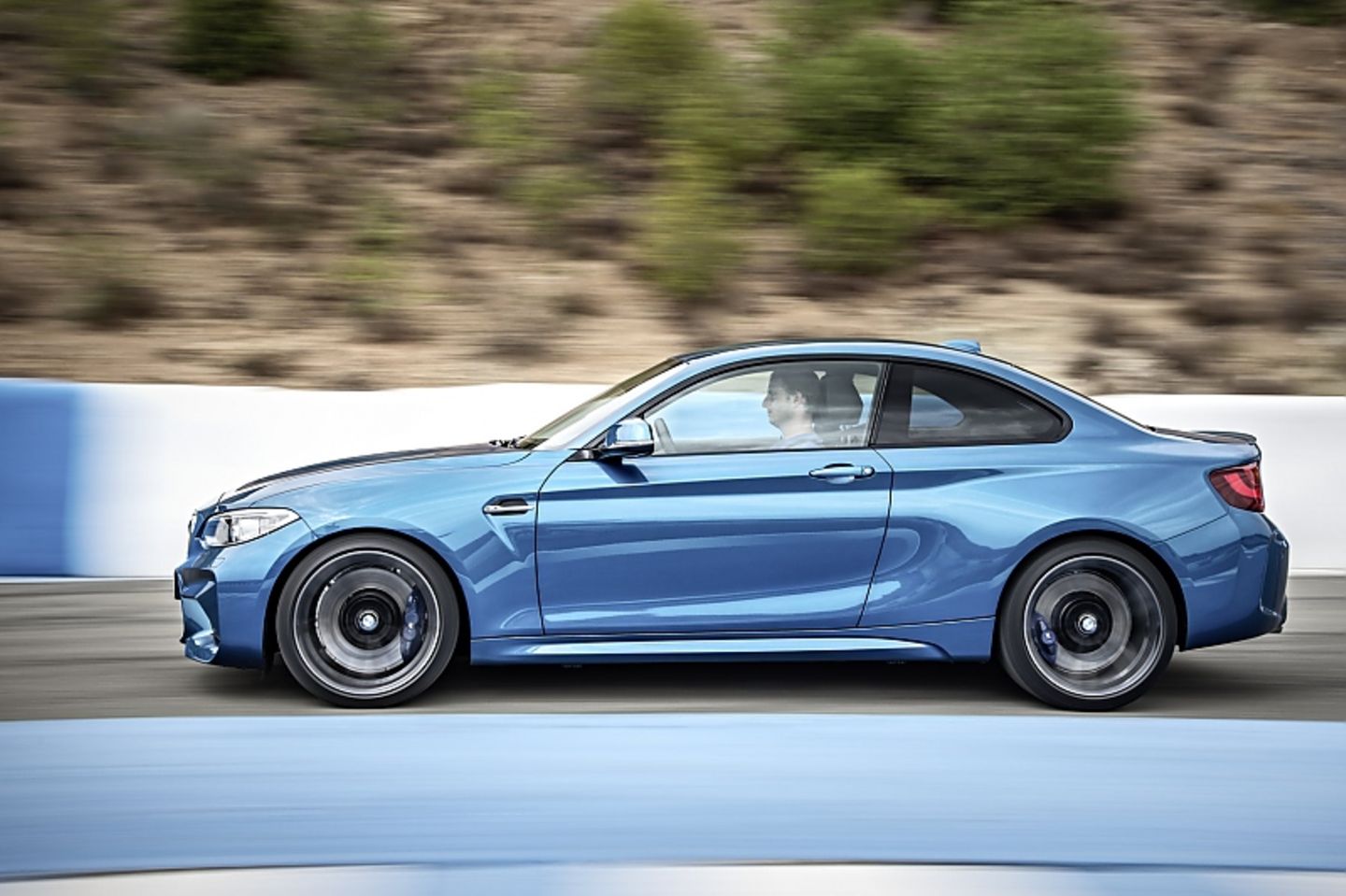 BMW M2 - läuft bis zu 270 km/h schnell
