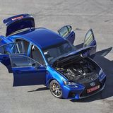 Platz für fünf Personen und Gepäck ist vorhanden.