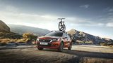 Auch Fahrräder nimmt der DS4 Crossback BlueHDI 180 huckepack