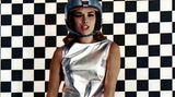 Platz 9  Sie ist bis heute das einzige deutsche Bond-Girl: Karin Dor spielte 1967 in "Man lebt nur zweimal" die Handlangerin von Bösewicht Spectre. Sie lässt sich von 007 nur verführen, um ihn hinterher umbringen zu können. Als das misslingt, muss sie selbst einen spektakulären Tod sterben - im Piranhabecken.