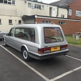 Das britische Bestattungsunternehmen A. W. Lymn mit seiner Rolls Royce Flotte