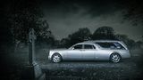 Das britische Bestattungsunternehmen A. W. Lymn mit seiner Rolls Royce Flotte
