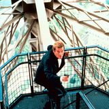 Wer hätte das gedacht? Roger Moore hatte ein Double für alle Szenen, in denen Bond rennt. Er findet, dass seine Art zu rennen dämlich aussieht.