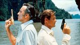 Leichen (und Liebe) pflastern seinen Weg: Von "Dr. No" (1962) bis "Ein Quantum Trost" (2008) hat James Bond 352 Menschen umgebracht und mit 52 Frauen geschlafen.