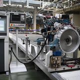Motorenproduktion bei GAZ in Jaroslawl