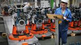 Motorenproduktion bei GAZ in Jaroslawl