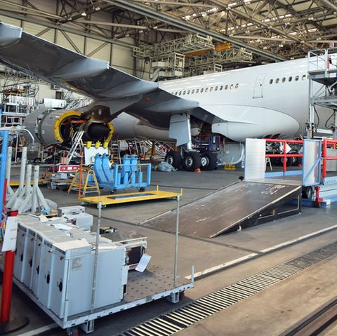 Der Airbus A330-200 im Hangar