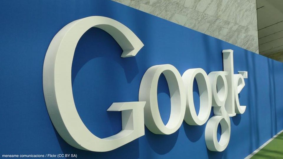 Google wehrt sich gegen Schnüffel-Vorwürfe beim Android Auto
