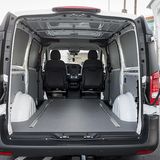 Großer Laderaum: Mercedes Metris in den USA