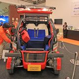 Es hat große Ähnlichkeit mit einem Transformer.