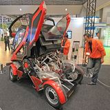 Diese Ähnlichkeit ist natürlich nicht unbewusst gewählt.