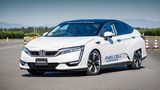 Der Honda FCV Clarity wiegt gut 1,8 Tonnen