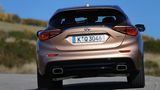 Infiniti Q30