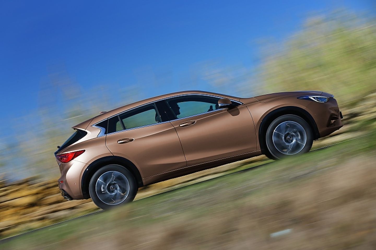 Infiniti Q30