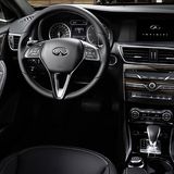 Infiniti Q30