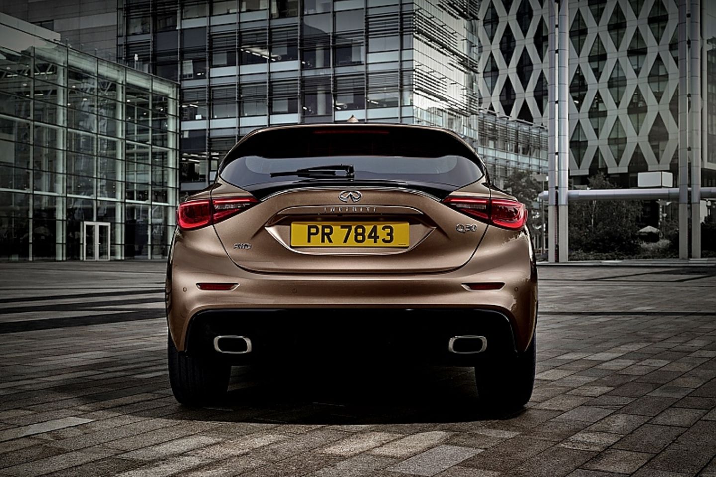Infiniti Q30