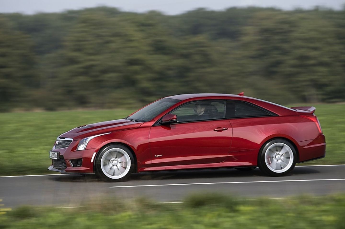 Das Cadillac ATS-V Coupé ist ab 72.500 Euro zu haben