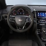 Das Cockpit macht einen deutlich wertigeren Eindruck als bei bisherigen Ami-Sportler