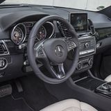 Das Cockpit des Mercedes GLE 400 4matic
