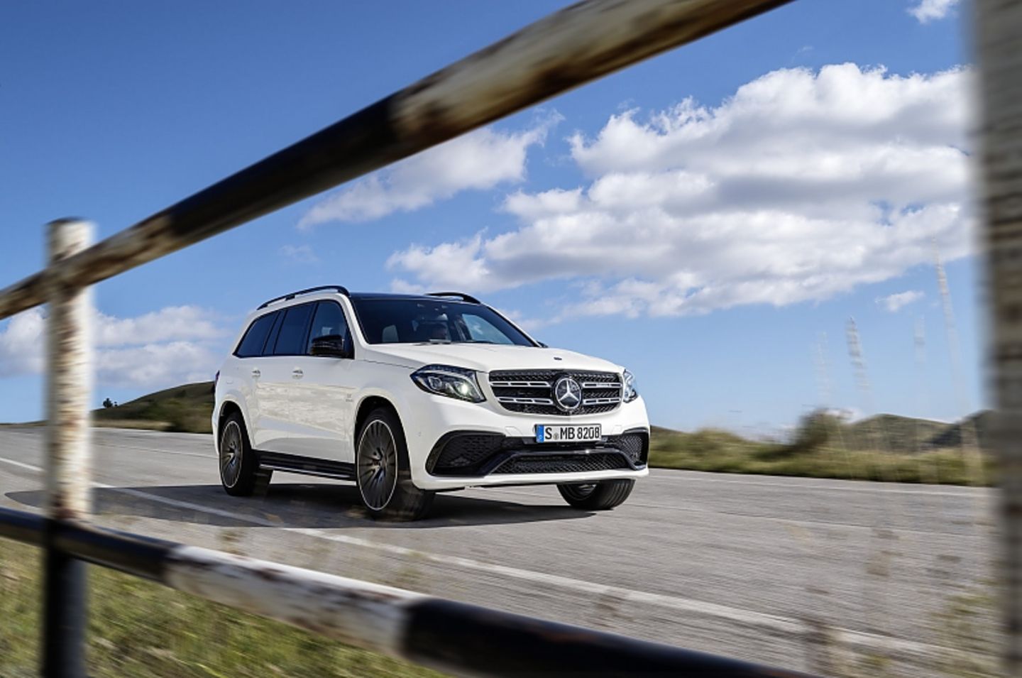 Mercedes GLS 2016 - die Topversion leistet 585 PS