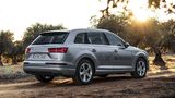 Der Audi Q7 e-tron 3.0 TDI quattro woegt mächtige 2.445 Kilogramm