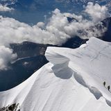 Schneewächte am Gipfelgart