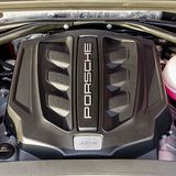 Der V-6-Motor leistet 265 kW / 360 PS