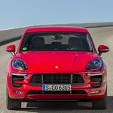 Der Kühlergrill ist schwarz