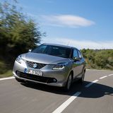 Seine Federung ist komfortabel.